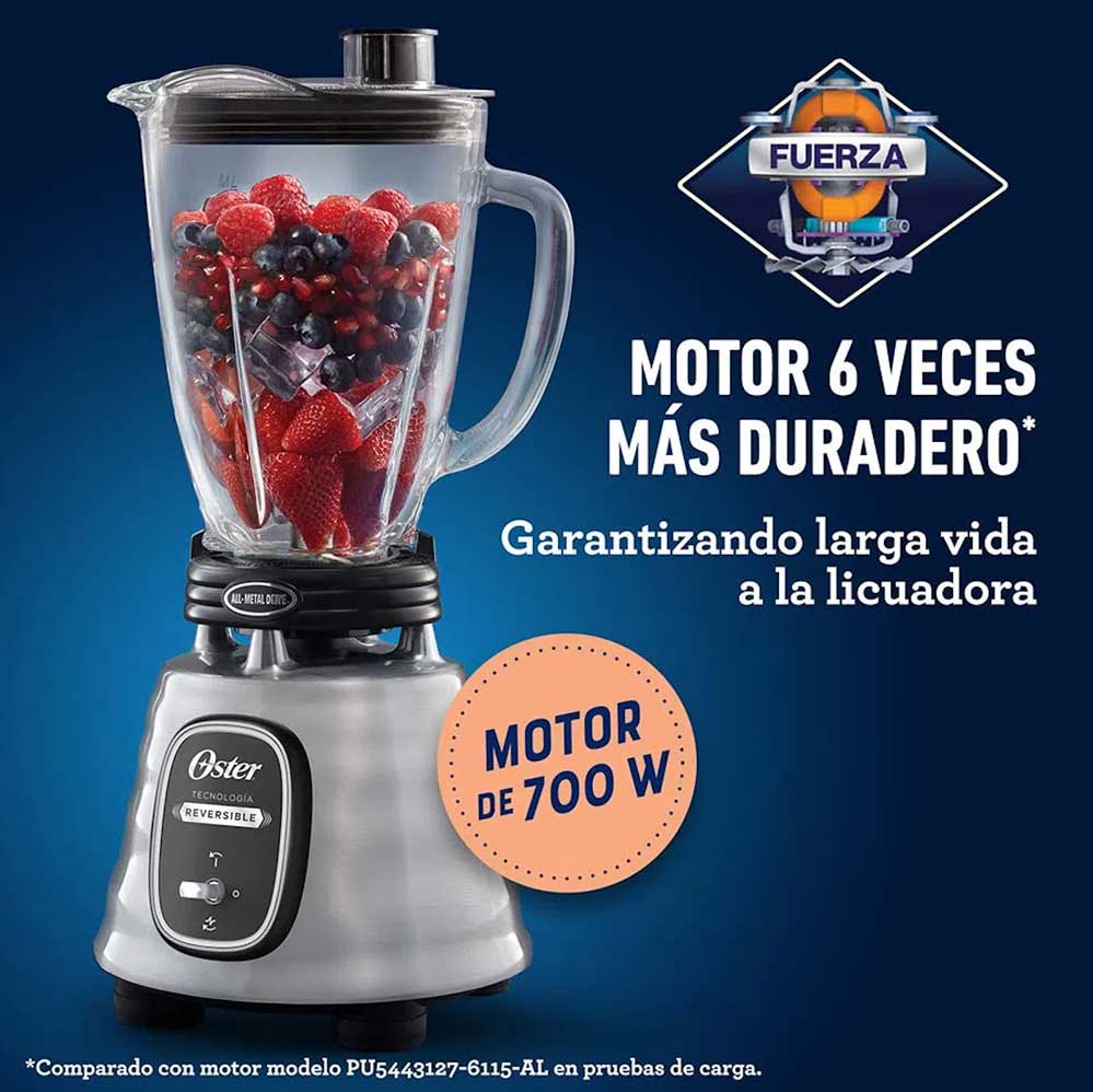 Licuadora Oster® con programas automáticos y tecnología reversible